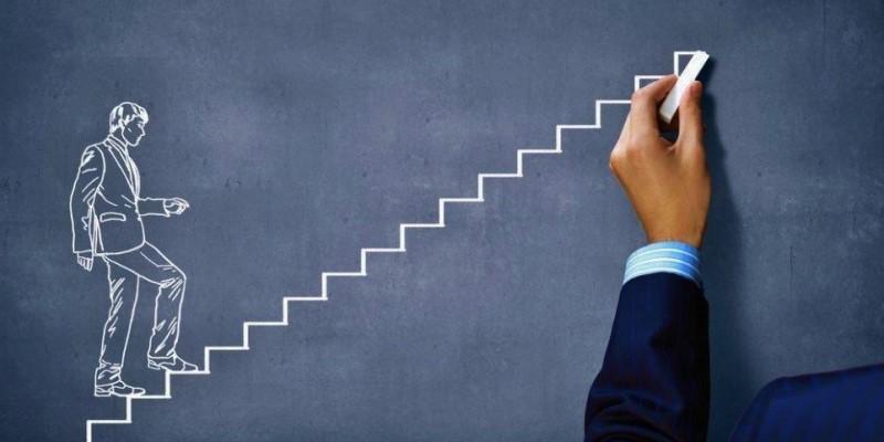 [Infographic] KPI và OKR: Hệ thống đo lường mục tiêu nào phù hợp với bạn?