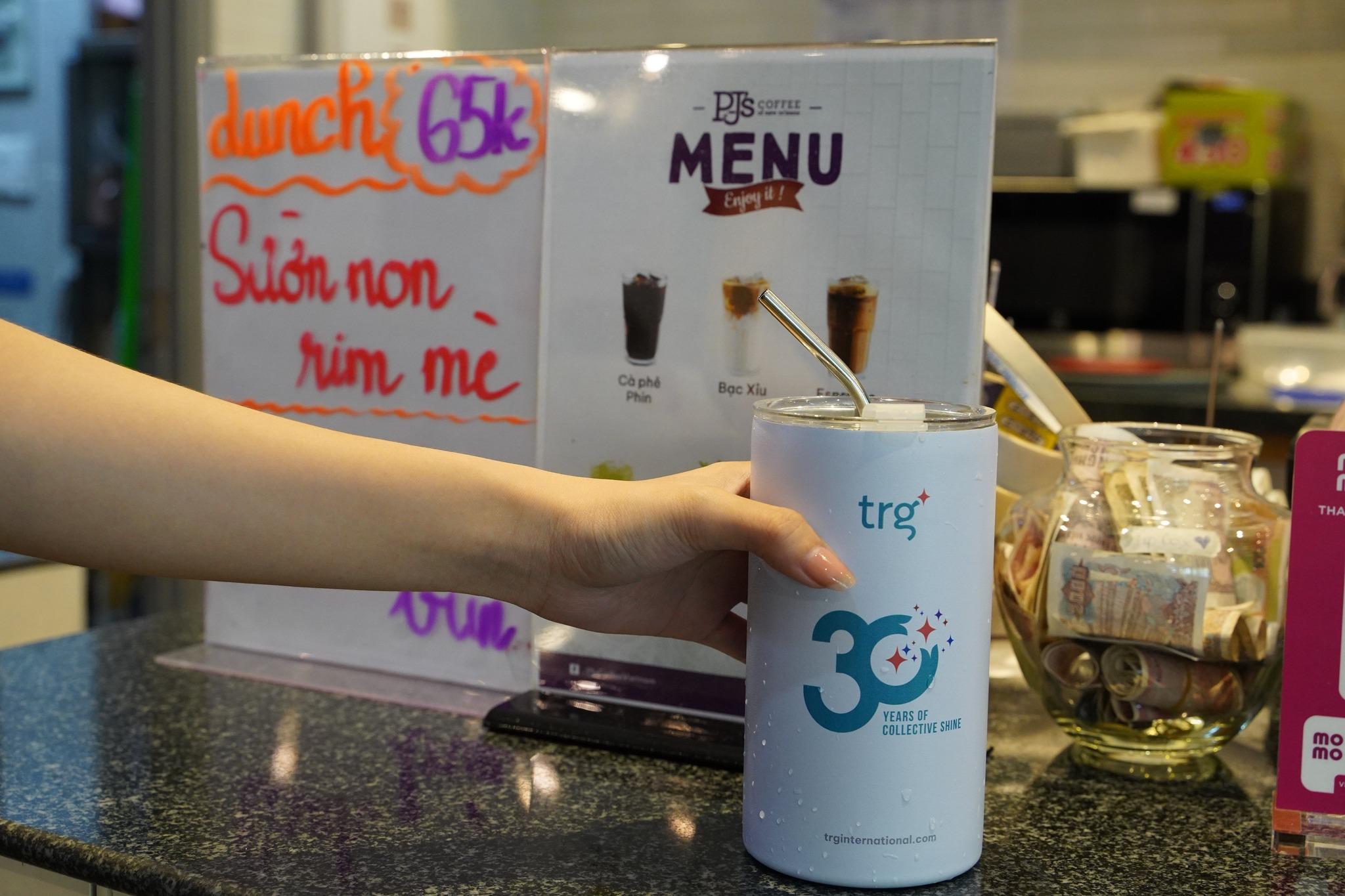 Không chỉ là một chiếc bình giữ nhiệt, đây là một phần của dự án #TRGCARES