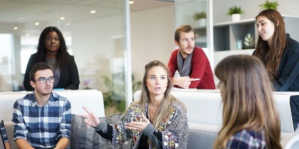 3 Challenges of Managing a Sales Team and How To Overcome Them