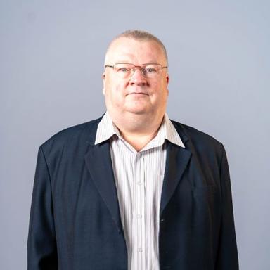 Andrew Turton