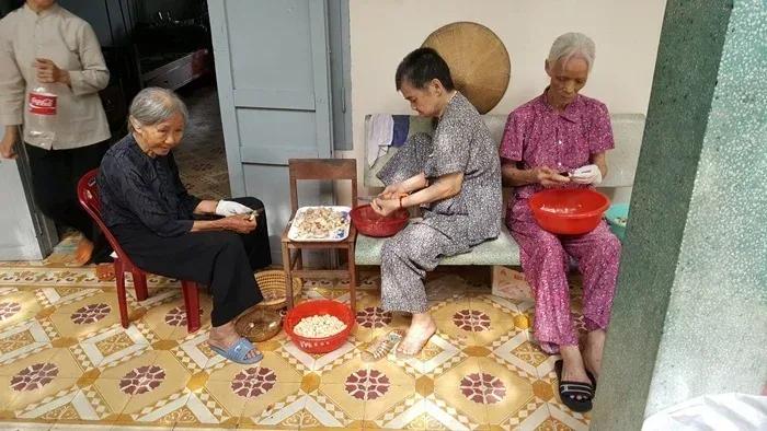 TRG's charitable trip to Thien An Shelter