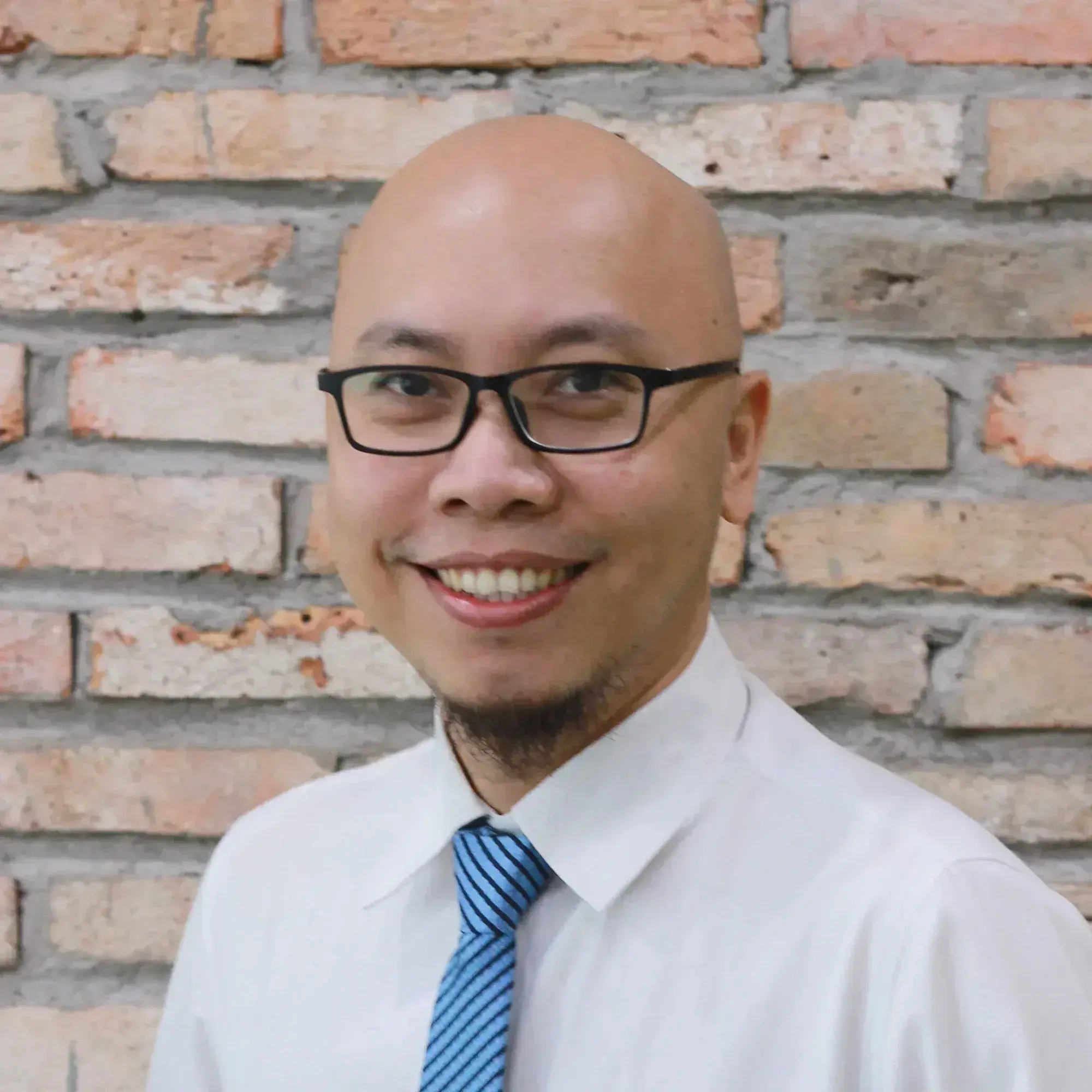 Nguyen Duy Thang, Professional Service Consultant