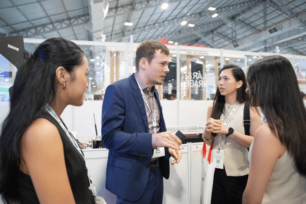 Solar and storage VN 2025